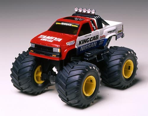Tamiya 1/32 Nissan King Cab (TA17007)
