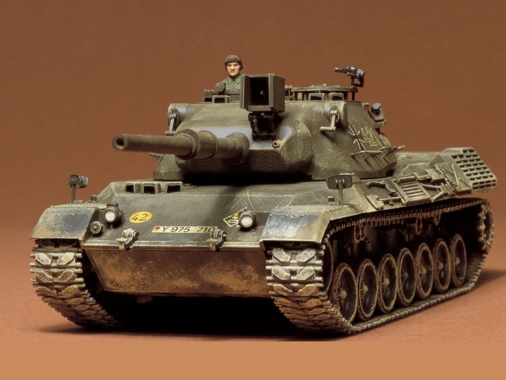 Tamiya 1/35 Kampfpanzer Leopard (TA35064)