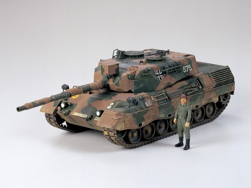 Tamiya 1/35 Leopard A4 (TA35112)